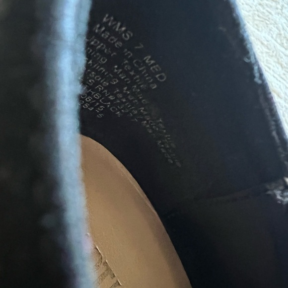 Elegant Black Women's Ankle Boots - Picture 13 of 14